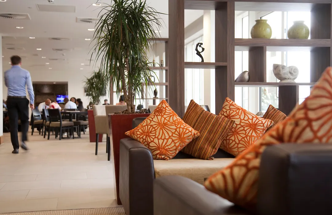 Hyatt House London Stratford - Aparthotel-1